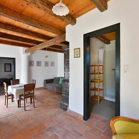 Lelle Vineyard Cottages Apartment