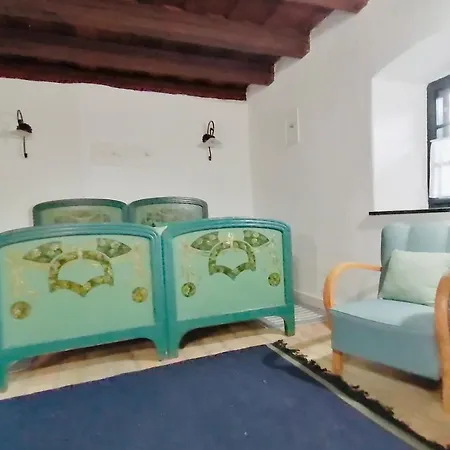 Lelle Vineyard Cottages בלטונללה