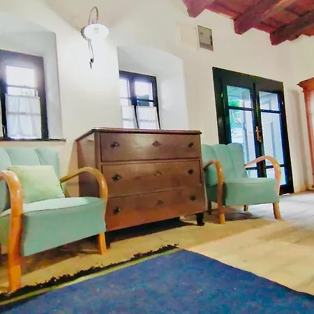 דירה Lelle Vineyard Cottages בלטונללה