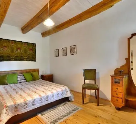 דירה Lelle Vineyard Cottages בלטונללה
